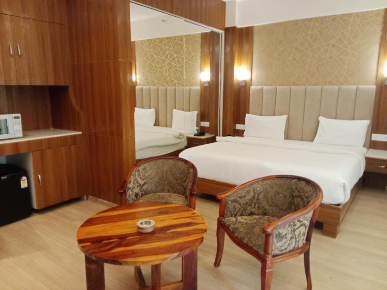 الشقق الفندقية The Grace Residency - Gomtinagar, لاكناو المظهر الخارجي الصورة